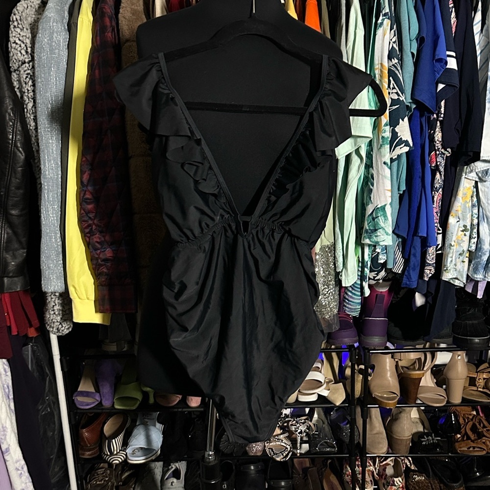 Pinkblush Black Backless Ruffle One Piece Bathing suit size medium - Picture 2 of 8
